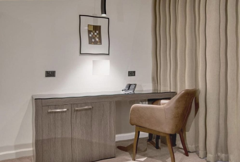 Deluxe king room