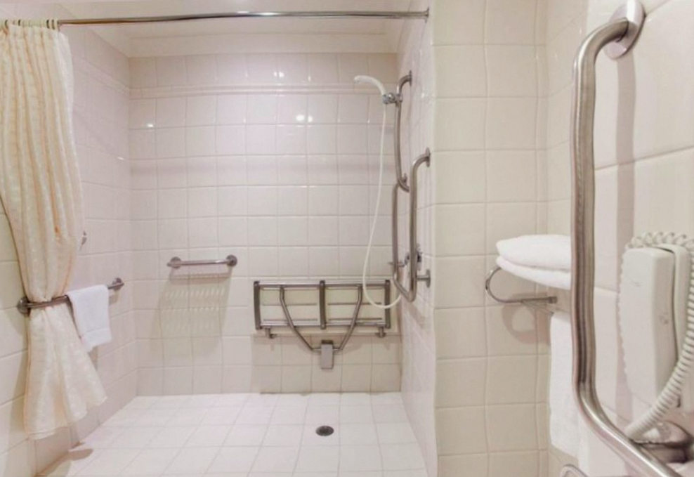 Roulette table